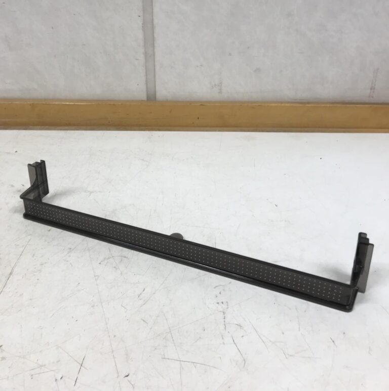 Jääkaapin oven hyllyn ruskea etureunus kiinnitysväli 420 mm - Purkukolmio.fi