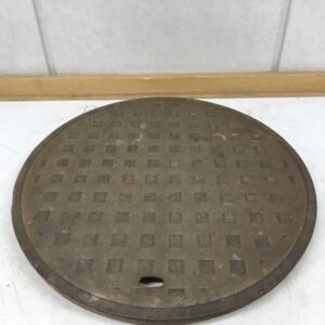 Valurautainen kaivonkansi 50 cm - Purkukolmio.fi