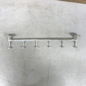 Naulakko 6:lla ripustustapilla pituus 42 cm - Purkukolmio.fi