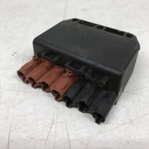 Oilon syöttöliitin naaras - Purkukolmio.fi