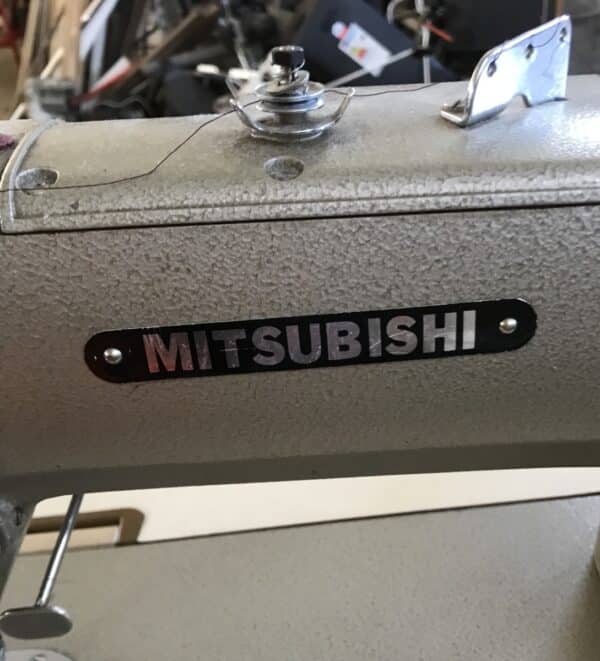 Teollisuusompelukone Mitsubishi DB-189 - Purkukolmio.fi
