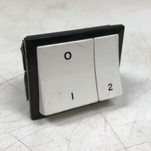 Varaajan paneeliasenteinen virta-/tehonvalintakytkin - Purkukolmio.fi