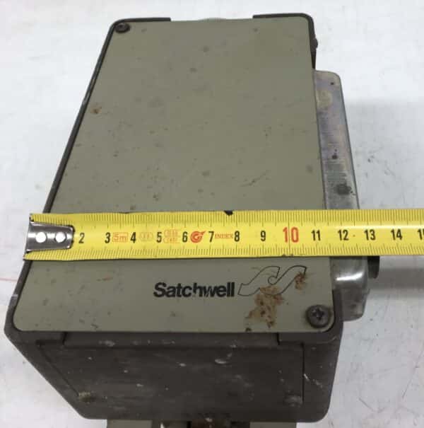 Satchwell AX 2701 venttiilin säätölaite, 3-tie säätöventtiilillä 3/4″ - Purkukolmio.fi