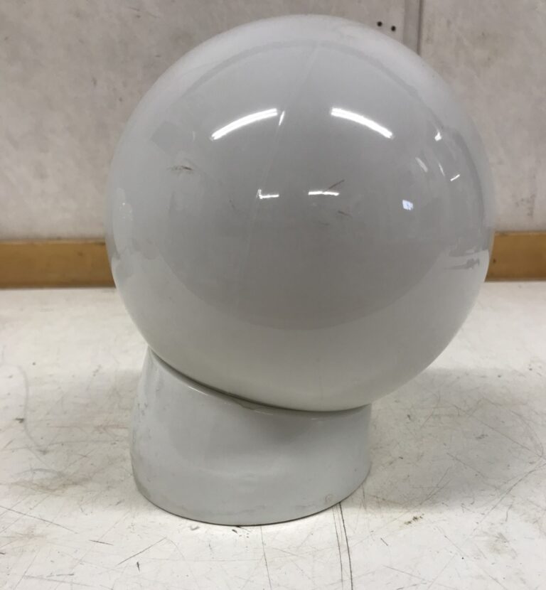 Vanha lasinen pallovalaisin halkaisija 15 cm - Purkukolmio.fi