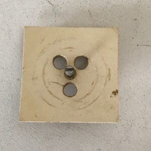 Puhelinpistorasian keskiöpeitelevy valkoinen - Purkukolmio.fi