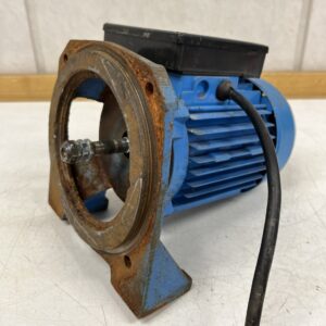 Sähkömoottori 1 kW laippakiinnityksellä - purkukolmio.fi