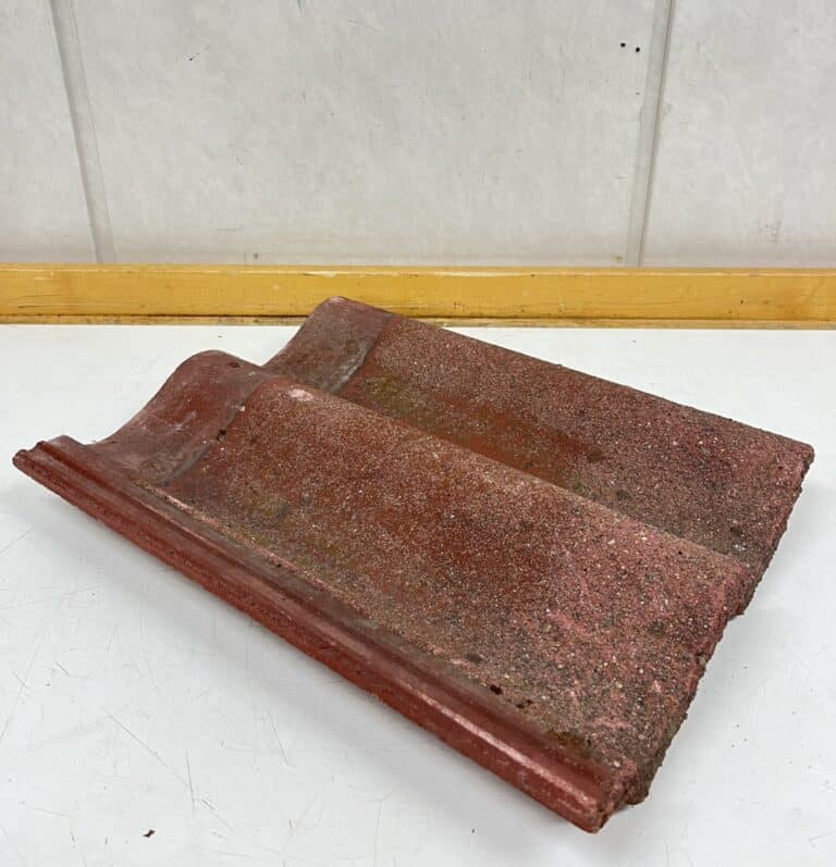 Luja kattotiili punainen 42 × 33 cm