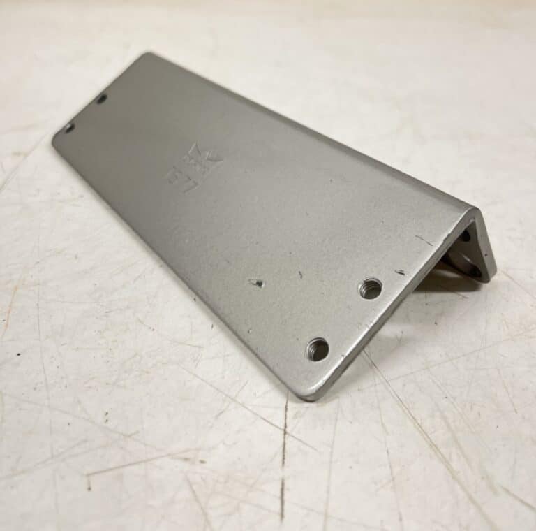 Dorma TS 77 kulmakannatin hopea - Purkukolmio.fi