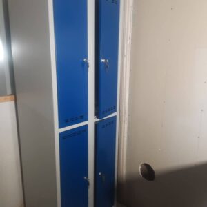 Pukukaappi metallinen 4 ovea leveys 60 cm - Purkukolmio.fi