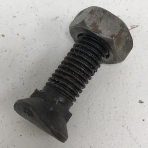 Satulapultti M10 * 30 mm 8.8 musta - purkukolmio.fi