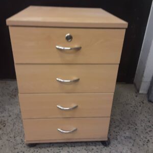 Laatikosto 39 cm × 45 cm pyörillä - Purkukolmio.fi