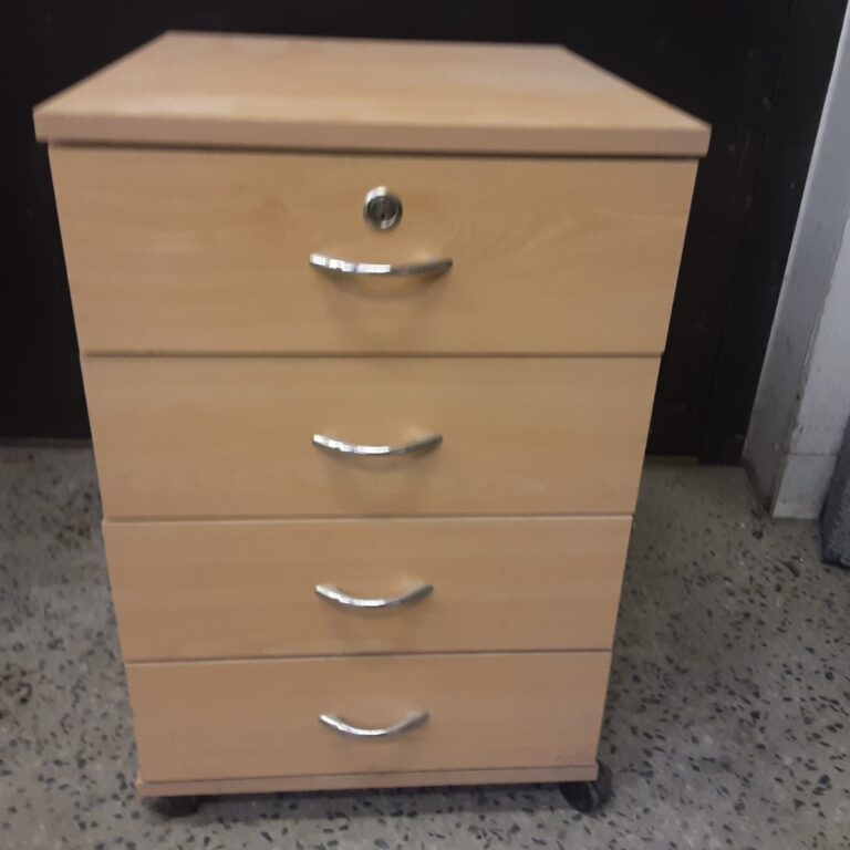 Laatikosto 39 cm × 45 cm pyörillä - Purkukolmio.fi