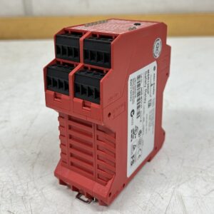 Guard master MSR138DP turvarele 440R   24VAC/DC