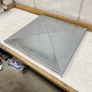 Savupiipun suojahattu 43 × 43 × 3 cm - purkukolmio.fi