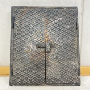 Takkaluukku 41 cm × 47 cm - purkukolmio.fi