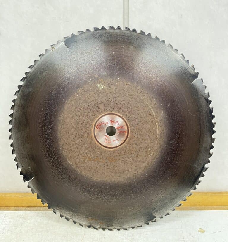 sirkelin terä Ø 700 mm korjattavaksi - purkukolmio.fi