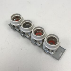 4-osainen tulppavarokeryhmä asennuslevyssä koko DII max. 25A - purkukolmio.fi