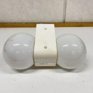 työtasovalaisin i 7153 kahdella pallokuvulla - purkukolmio.fi