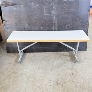 Metallirunkoinen penkki 113 cm - purkukolmio.fi