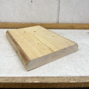 Lankku 39,5 × 27,5-30 × 5 cm vajaakantti