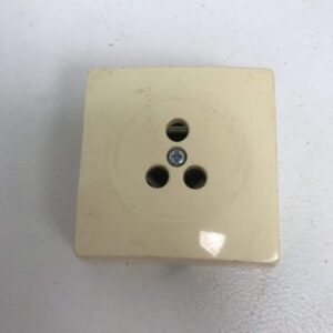 Puhelinpistorasian kansi - purkukolmio.fi