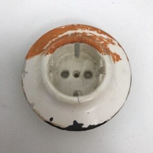 1-osainen maadoitettu uppoasenteinen pistorasia kuori - purkukolmio.fi