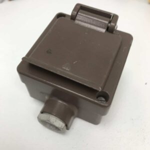 Metallinen kosteantilan pintapistokerasia 515 - purkukolmio.fi