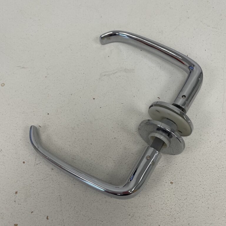 Oven kromattu painikepari - purkukolmio.fi