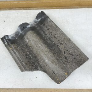 Ormax kattotiili harmaa 33 cm × 42 cm profiili 7 cm - purkukolmio.fi