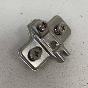 Kalustesaranan siipikiinnityslevy Blum - purkukolmio.fi