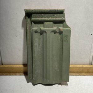 Wiekor AS DMF kattotiili vihreä 23 × 42 cm lohjennut - purkukolmio.fi