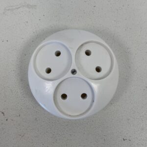 Pistorasian kansi pinta-as. maadoittamaton 2910 - purkukolmio.fi