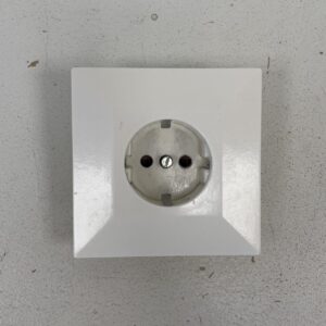 Pistorasian kansi 1-os. uppo-as. maadoitettu 23324 - purkukolmio.fi