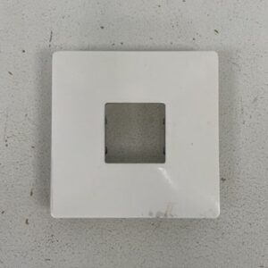 Valokatkaisijan peitelevy 21345 - purkukolmio.fi