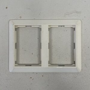 Peitelevy ELKO L3037 valkoinen - purkukolmio.fi