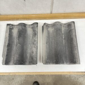 Ormax kattotiili musta 33 cm × 42 cm profiili 7 cm - purkukolmio.fi