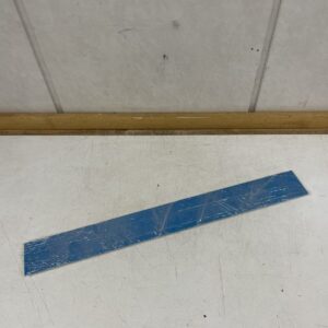 Allaskaapin väripaneeli Dione 750 kiiltävä sininen - purkukolmio.i