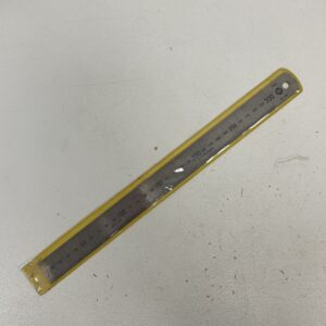 Mittaviivain 300 mm ruostumaton teräs - purkukolmio.fi