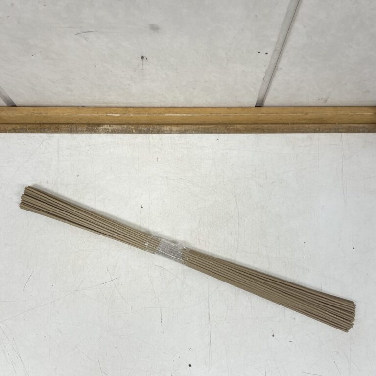 Muovikuljetin mattojen yhdistämistanko Ø 4,6 mm pituus 730 mm nylon
