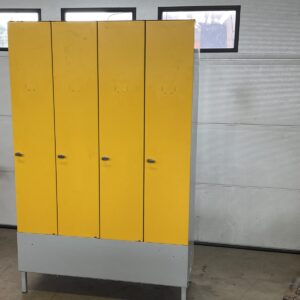 Pukukaappi metallinen 4 ovea leveys 120 cm - purkukolmio.fi