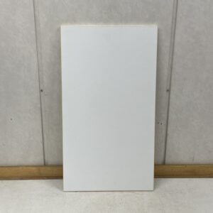 Kalusteovi 39,5 cm × 70 cm kuvioitu, väri valkea puunsyy - purkukolmio.fi