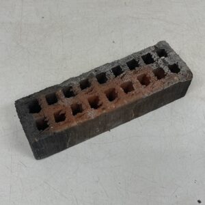 Reikätiili 28 x 9 x 6 cm ruskea - purkukolmio.fi