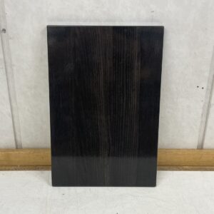 Kalusteovi 29,5 cm × 45 cm tumma saarni kiiltävä - purkukolmio.fi