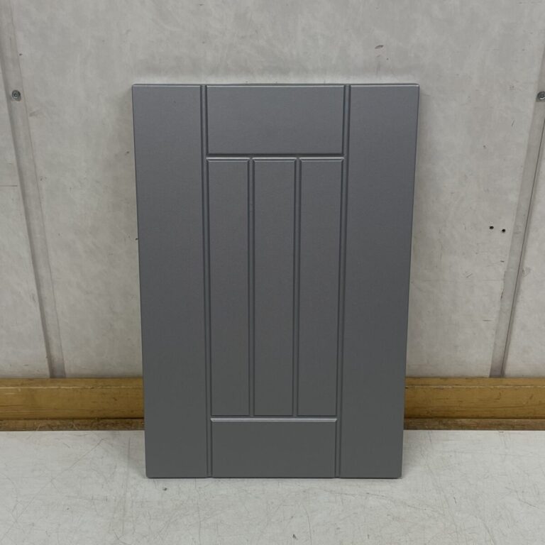 Kalusteovi 29,5 cm × 45 cm harmaa - purkukolmio.fi