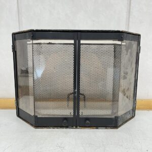 Takan erkkeriluukku - purkukolmio.fi