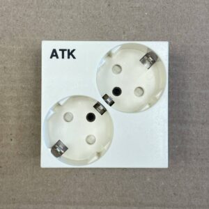 2-osainen maadoitettu uppoasenteinen pistorasian kansi 23394 - purkukolmio.fi