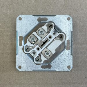 Pistorasian kytkentäosa 13379 - purkukolmio.fi