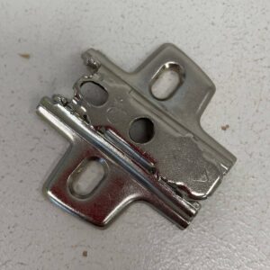 Kalustesaranan siipikiinnityslevy 1004 630 - purkukolmio.fi