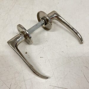 Oven kromattu painikepari heloilla - purkukolmio.fi