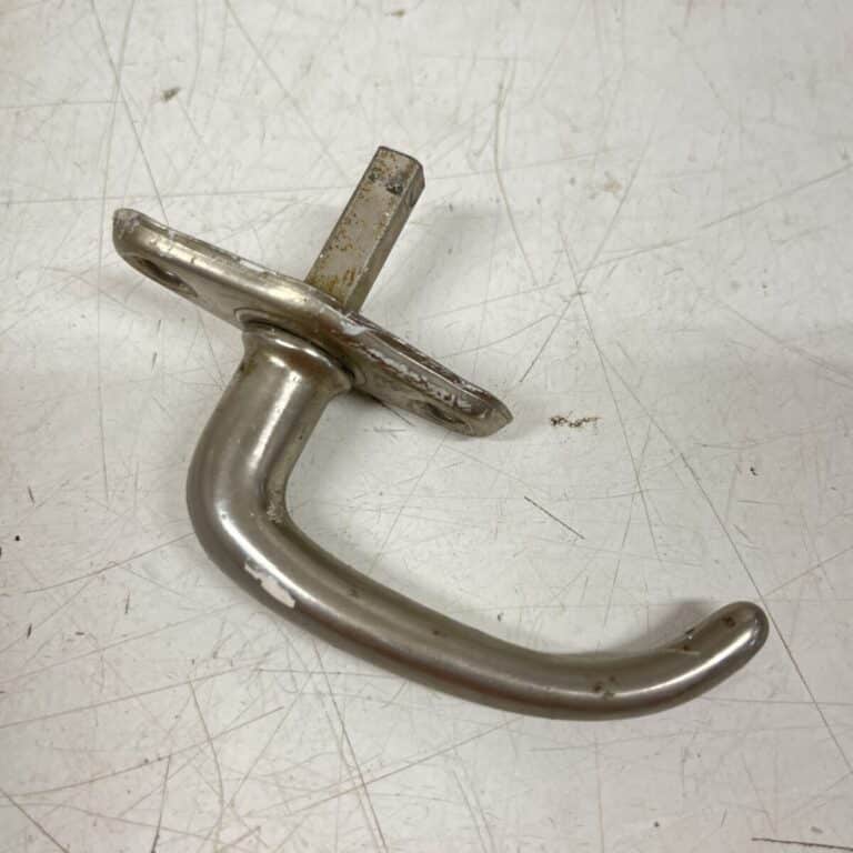Ikkunan väännin sarvimalli 7,5 cm helalla - purkukolmio.fi